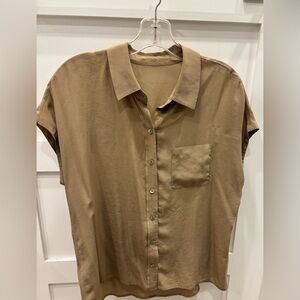 Women's Short Sleeve Button Front Shirt - Brown